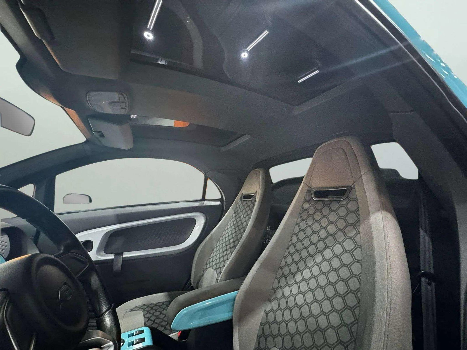 https://cdn-flexicar.caraffinity.it/public_appraisal_images_pro/images/stock/230670/xMFMYkbcAo__WhatsApp Image 2026-02-03 at 20.07.13 (1).jpg